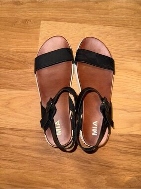 MIA Black Platform Sandals with Ankle Strap